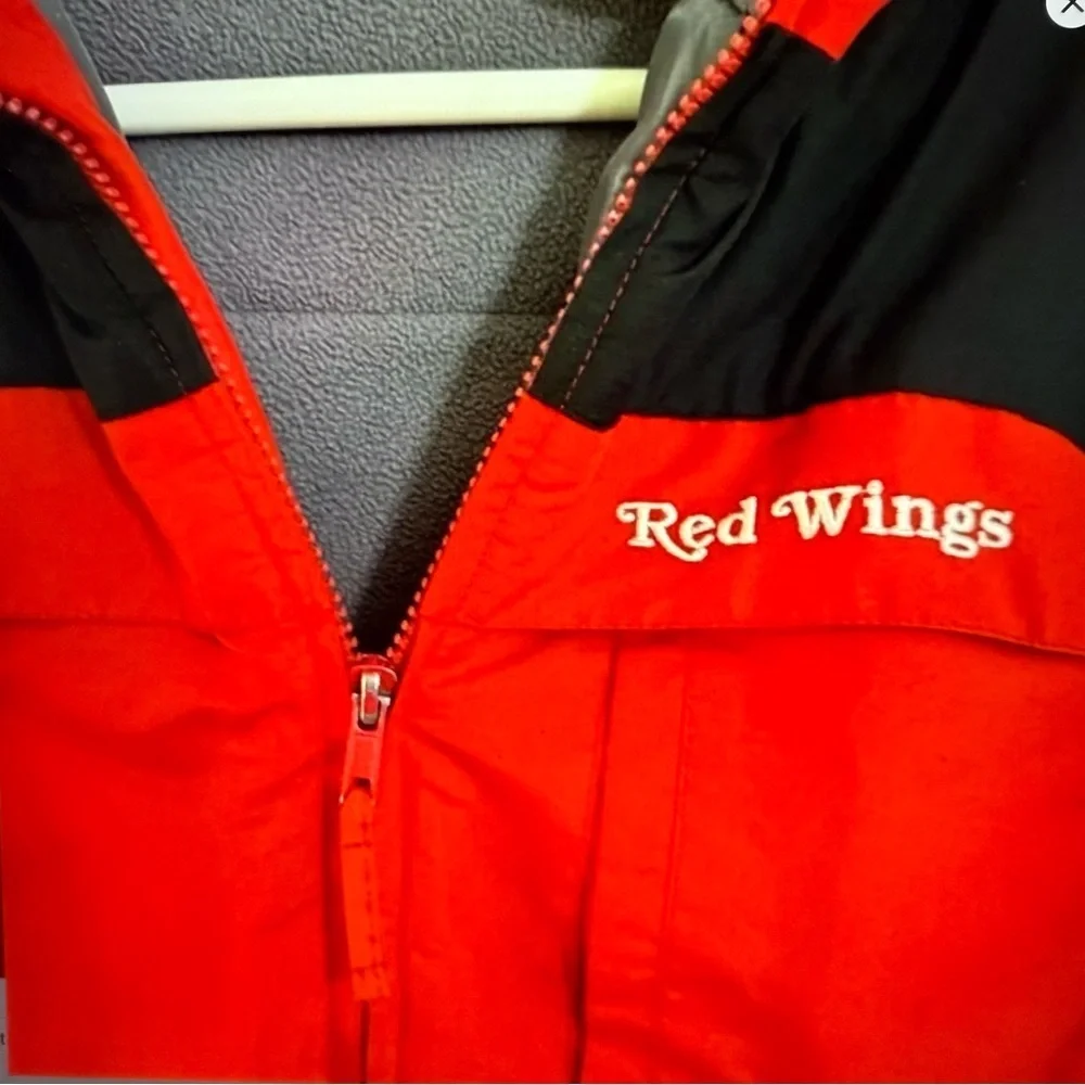 Reebok vintage youth, XL,‎ detroit red wings NHL red, black parka winter coat